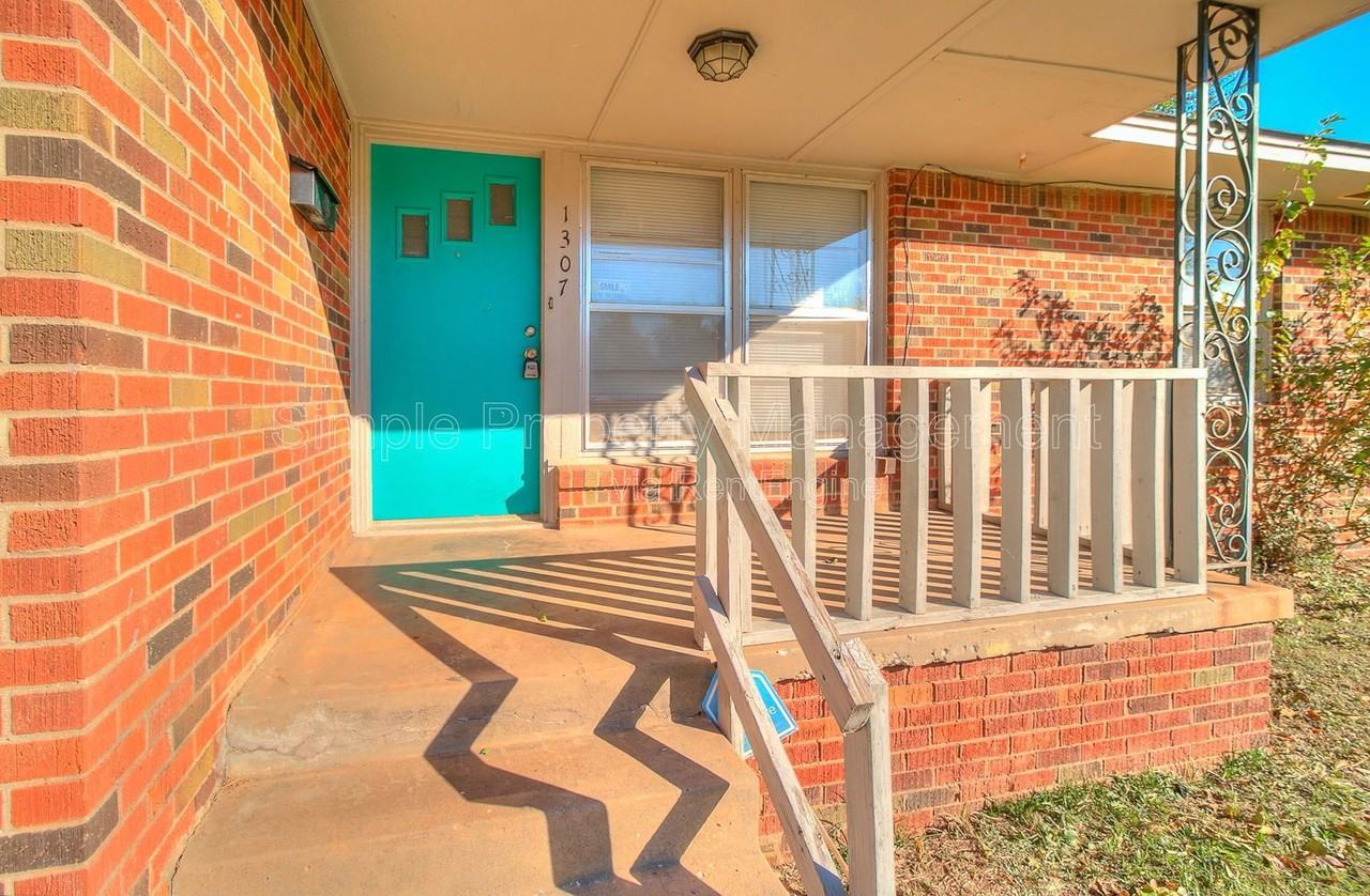 1307 Northwest 81st Street - Photo 2 of 20