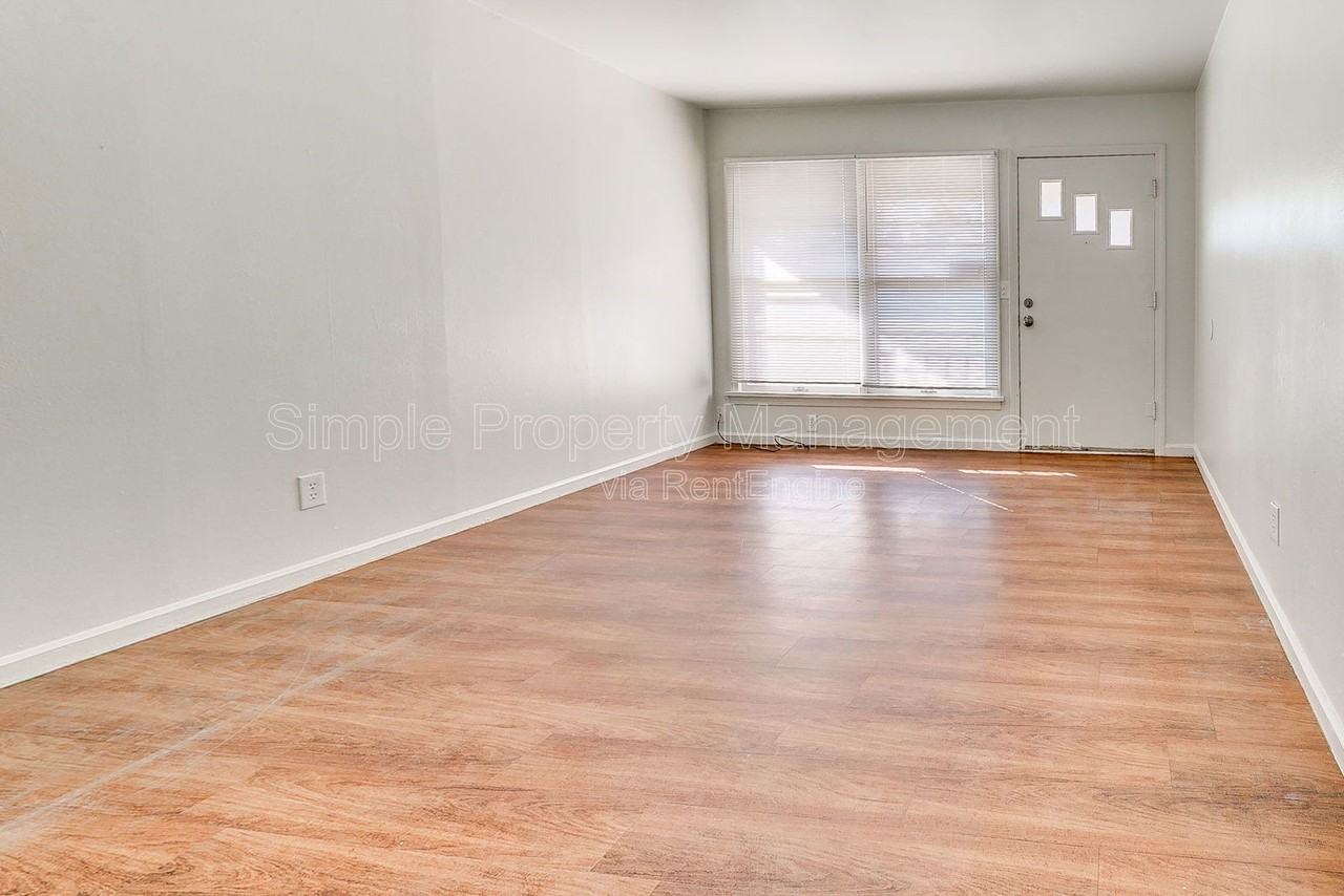 1307 Northwest 81st Street - Photo 3 of 20