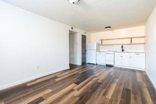 1226 S Longfellow St #310 - Photo 1 of 1