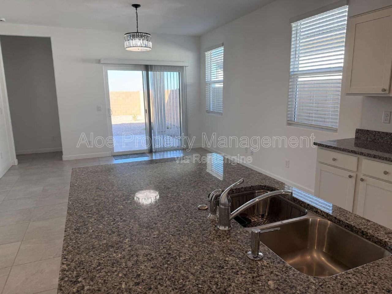 40060 W Hillman Dr - Photo 5 of 18