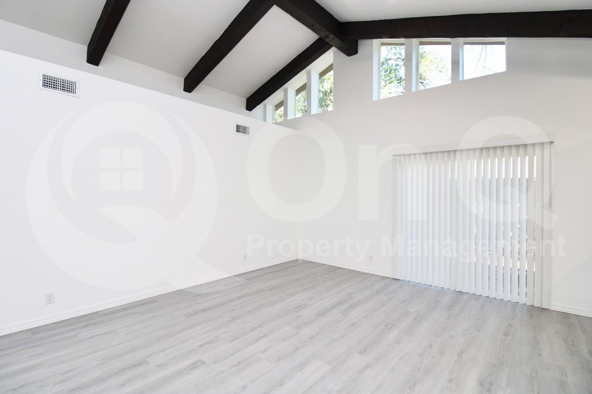 5623 S Rocky Point Rd - Photo 4 of 31