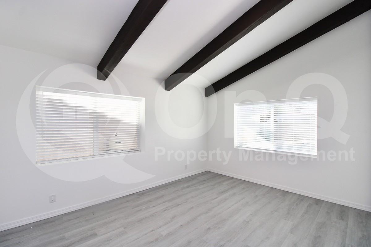 5623 S Rocky Point Rd - Photo 6 of 31