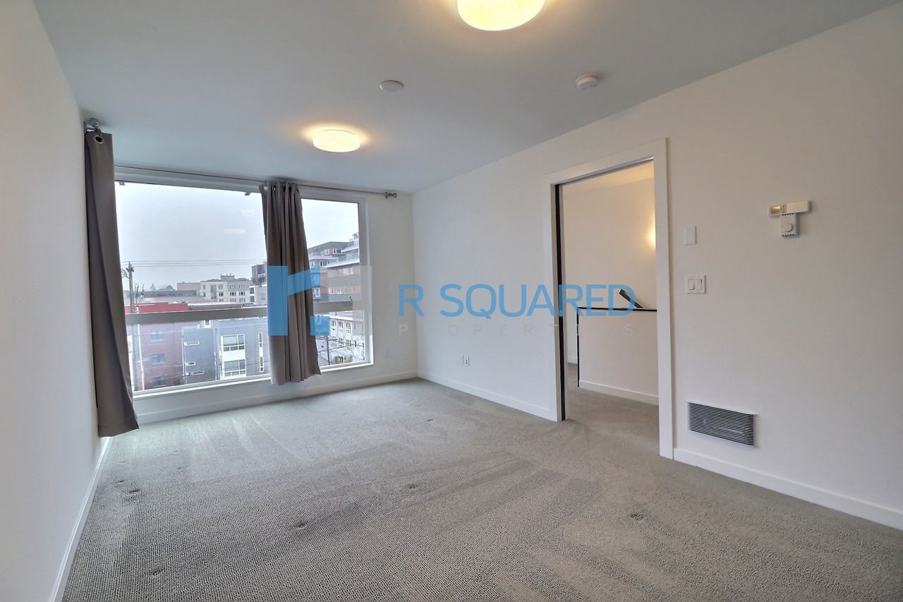 4447 41st Avenue Southwest #B - Photo 5 of 23