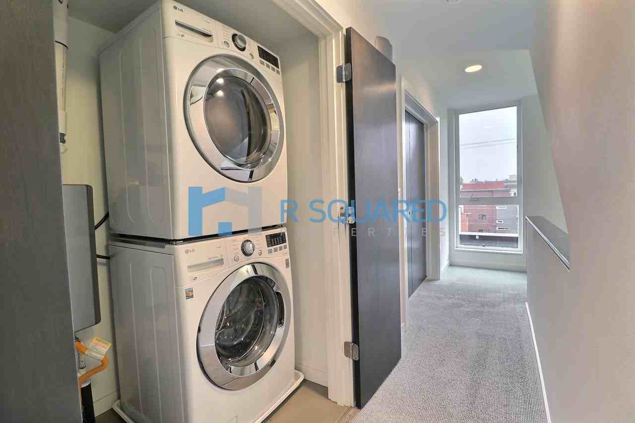 4447 41st Ave Sw #B - Photo 4 of 23