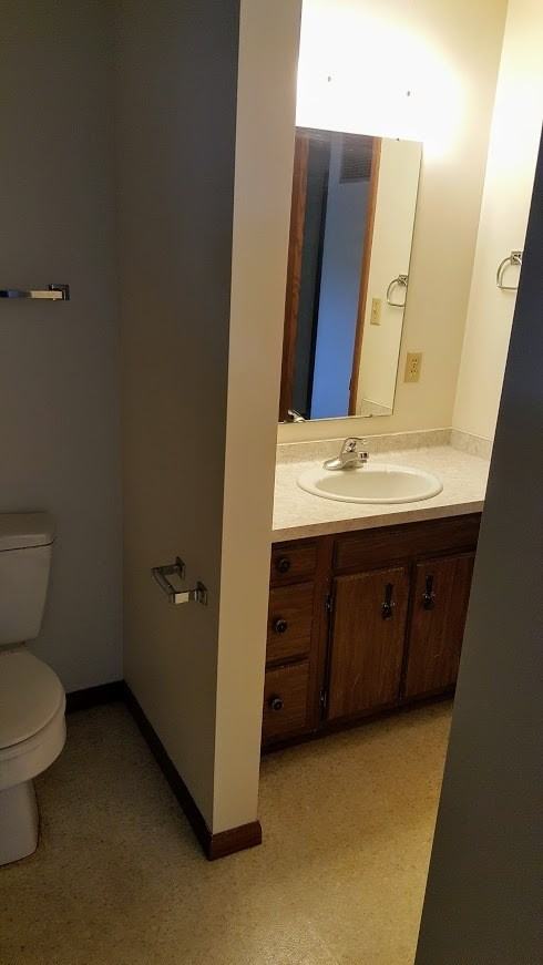 724 E Fond Du Lac St #2 - Photo 3 of 3