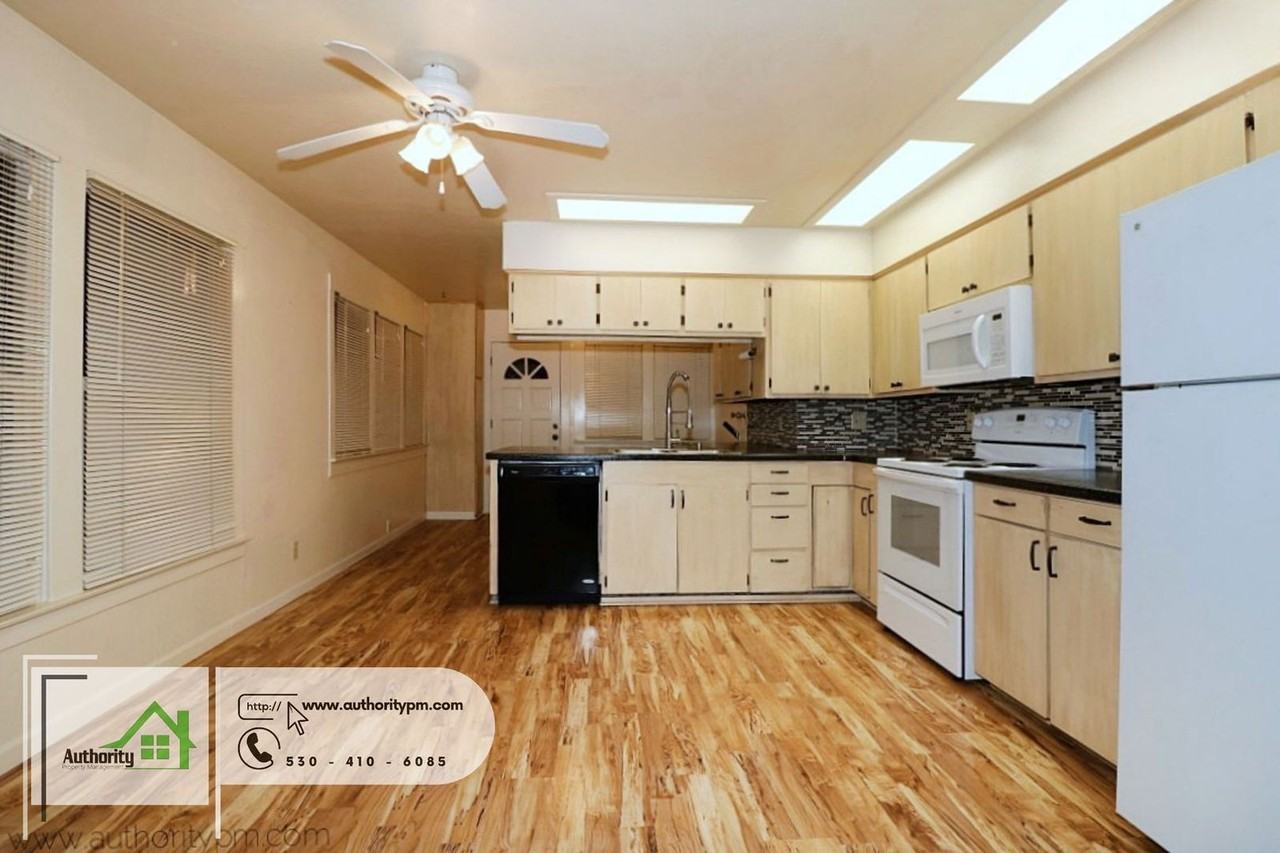 2128 Shasta Street - Photo 7 of 20