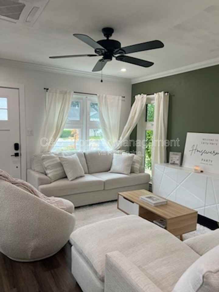 59 W Castle St - Photo 7 of 15