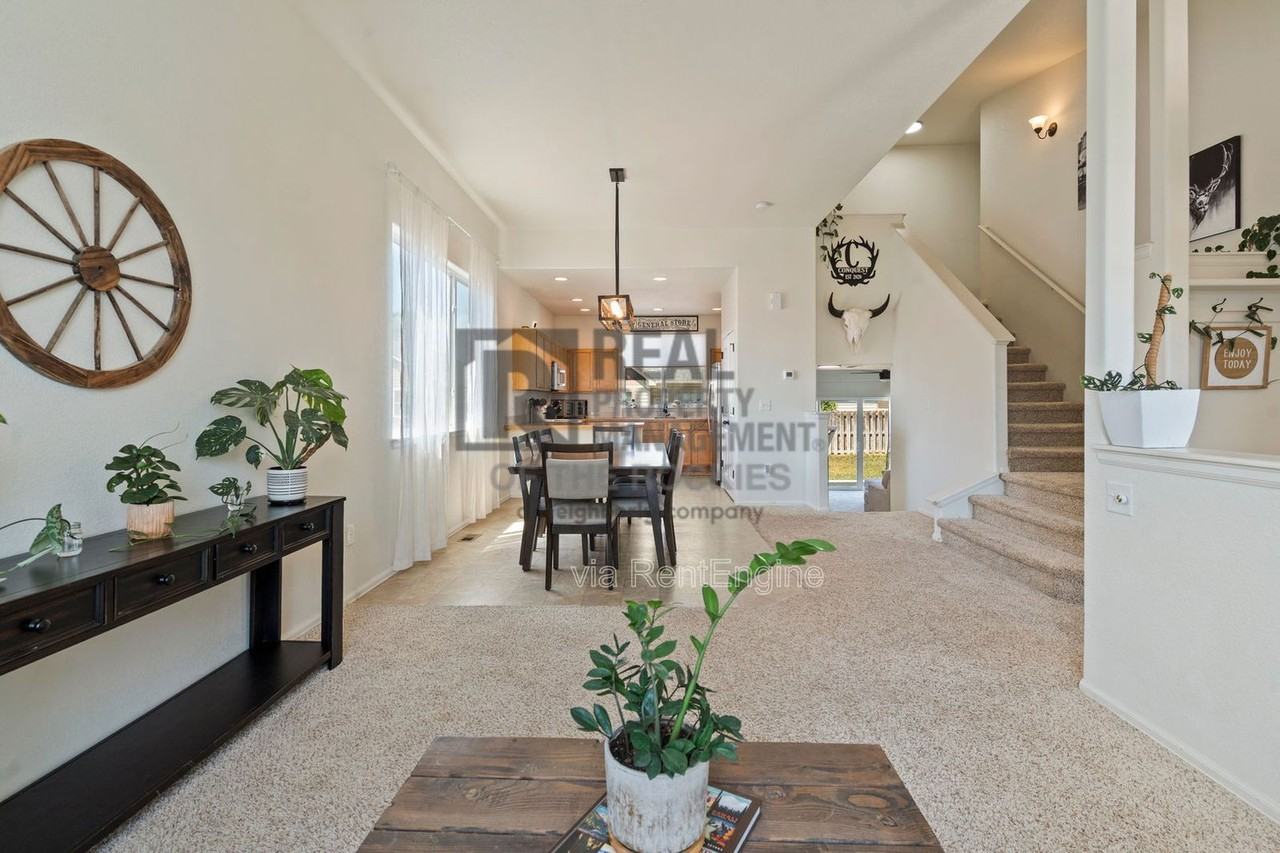 7235 Andover Street - Photo 7 of 42