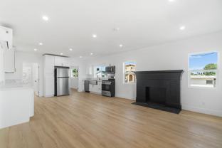 301 S Cabrillo Ave - Photo 1 of 1