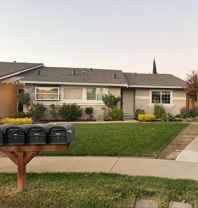 22419 Walnut Cir N - Photo 1 of 1