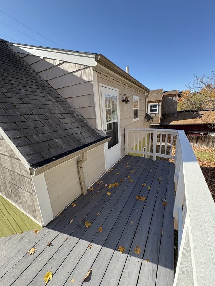 1239 S 2nd St W - Photo 2 of 10