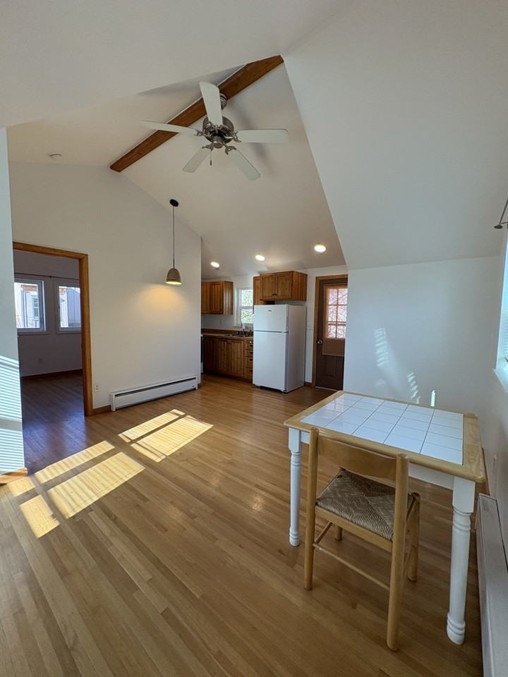 1239 S 2nd St W - Photo 4 of 10