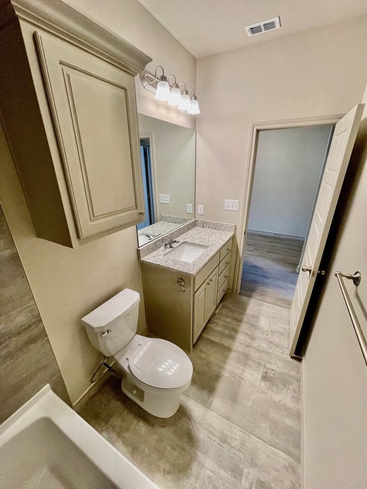 7017 22nd St #1 - Photo 4 of 34