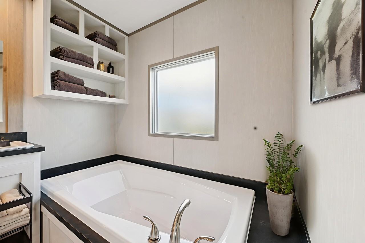 Solèna - Photo 7 of 9