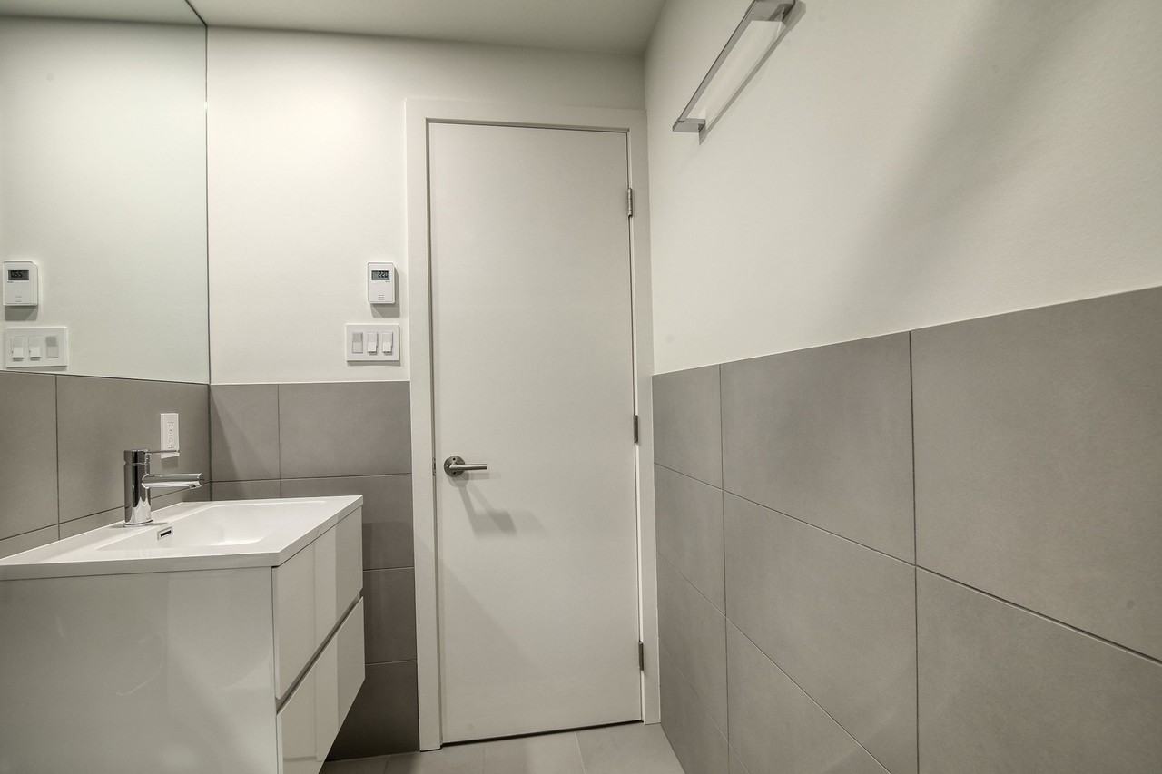 Regency - Photo 6 of 50