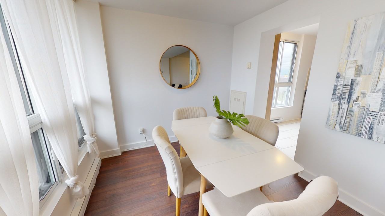 5999 Monkland - Photo 7 of 12