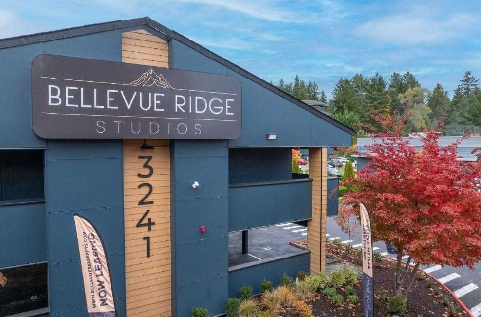 Bellevue Ridge - Photo 3 of 26