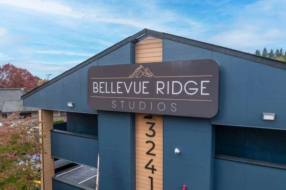 Bellevue Ridge - Photo 6 of 26