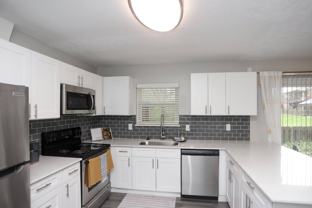 Spinnaker Court - Photo 1 of 1