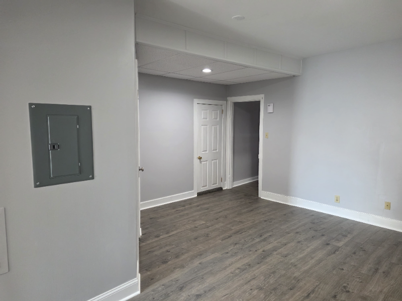 32 N Earl St - Photo 7 of 20