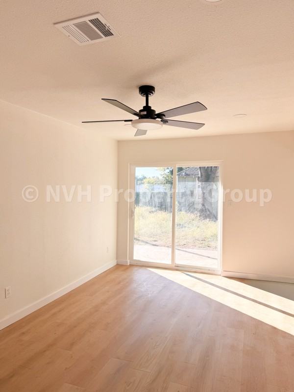 308 East Bourn Street - Photo 4 of 11