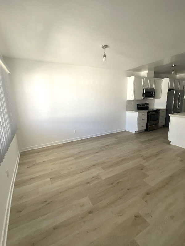 5335 Yarmouth Ave #306 - Photo 4 of 15