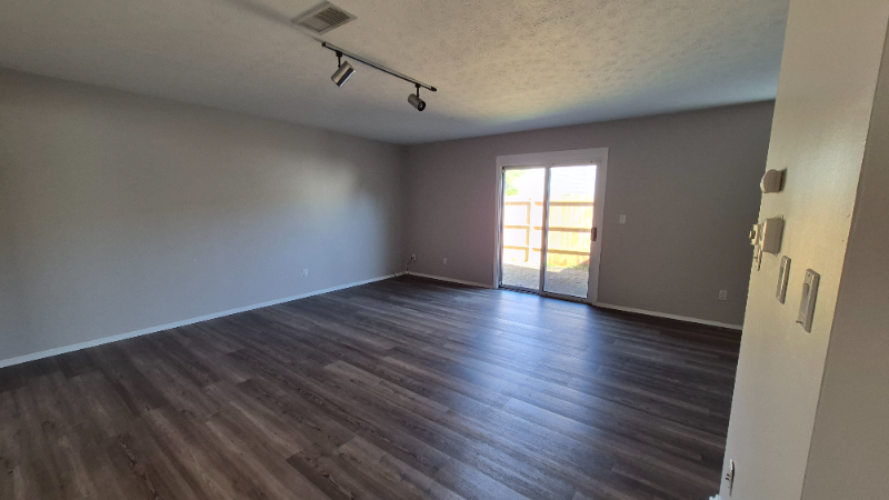 1471 Eagle Highlands Dr - Photo 3 of 18