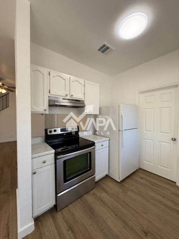 747 Cypressfield Dr - Photo 3 of 20