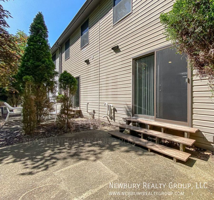 135 Banksville Road #135 - Photo 7 of 50