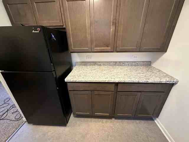 915 7th Ave #8 - Photo 3 of 10