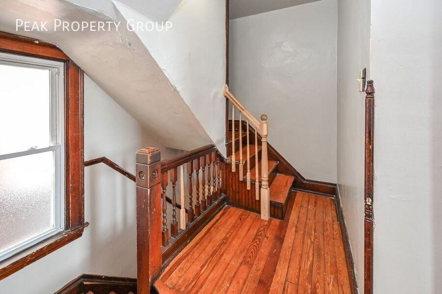 2125 W Clifton Ave #B - Photo 3 of 21