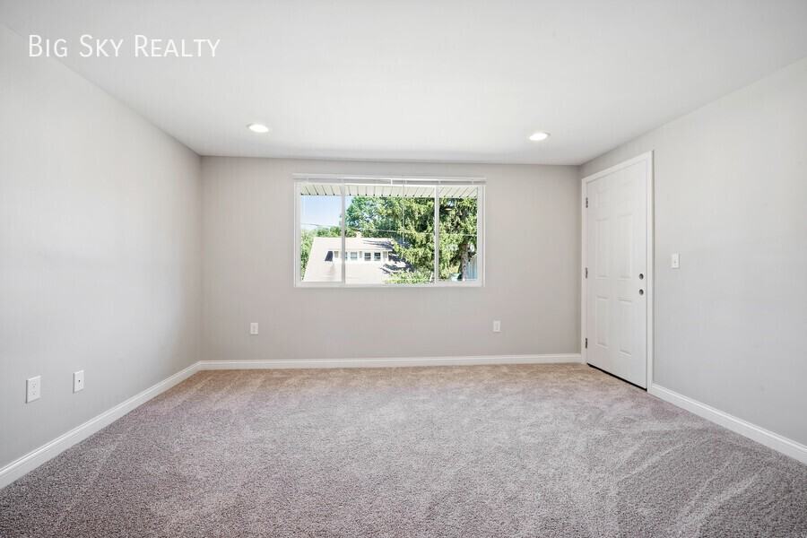 135 Walnut St #D - Photo 4 of 22