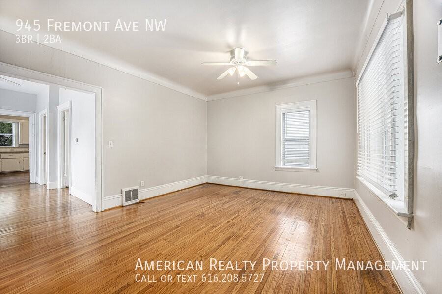 945 Fremont Avenue Northwest - Photo 2 of 20