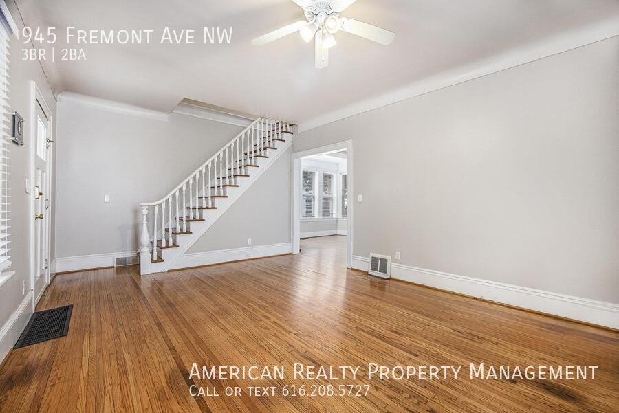 945 Fremont Avenue Northwest - Photo 4 of 20