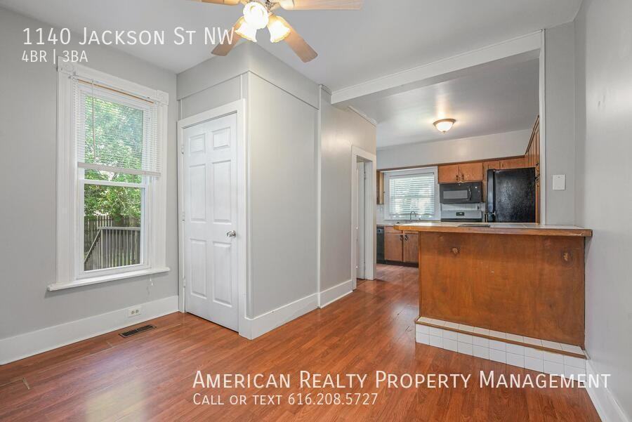 1140 Jackson St Nw - Photo 5 of 17