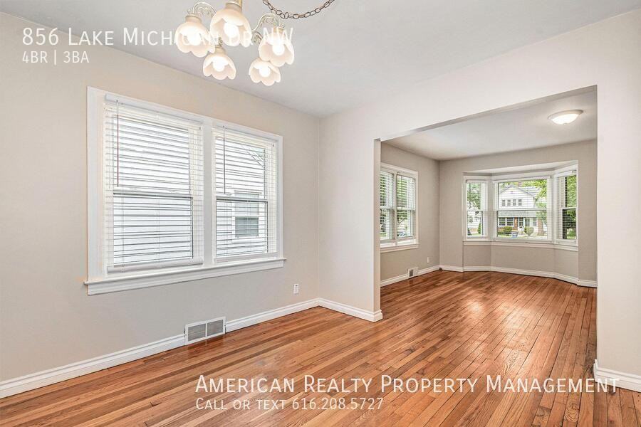 856 Lake Michigan Dr Nw - Photo 6 of 21