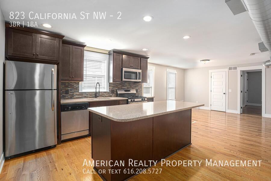 823 California St Nw #2 - Photo 5 of 15