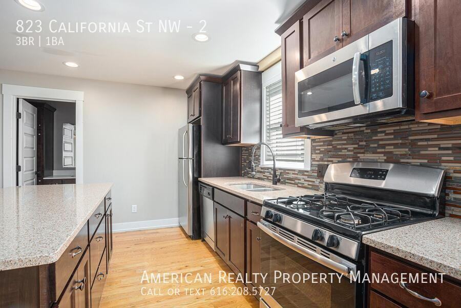 823 California St Nw #2 - Photo 6 of 15