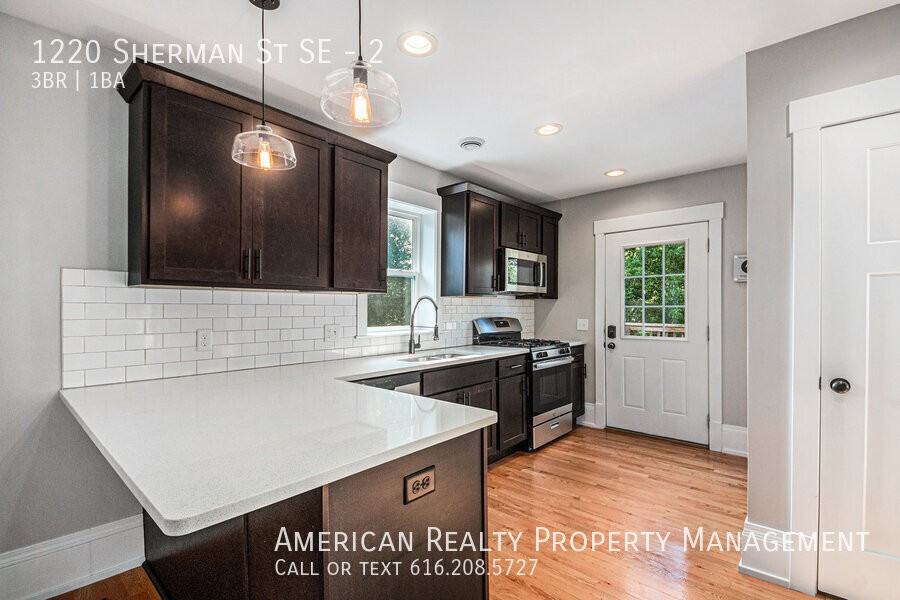1220 Sherman St Se #2 - Photo 2 of 17