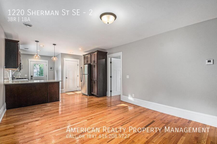 1220 Sherman St Se #2 - Photo 5 of 17