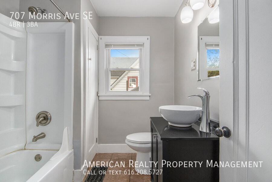 707 Morris Ave Se - Photo 7 of 19