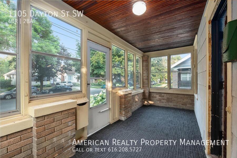 1105 Dayton St Sw - Photo 2 of 19