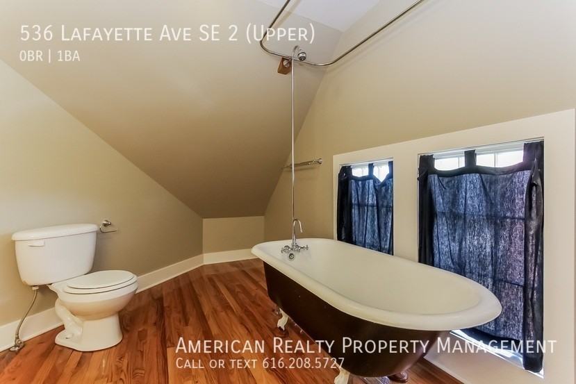 536 Lafayette Avenue Southeast - Photo 5 of 7