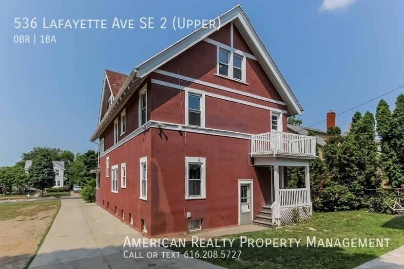 536 Lafayette Avenue Southeast - Photo 6 of 7