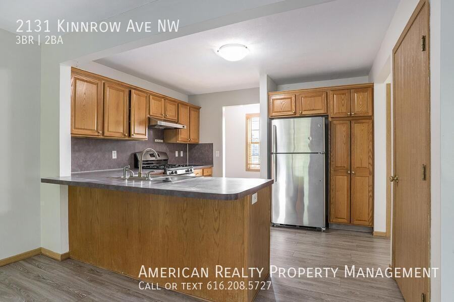 2131 Kinnrow Ave Nw - Photo 5 of 18