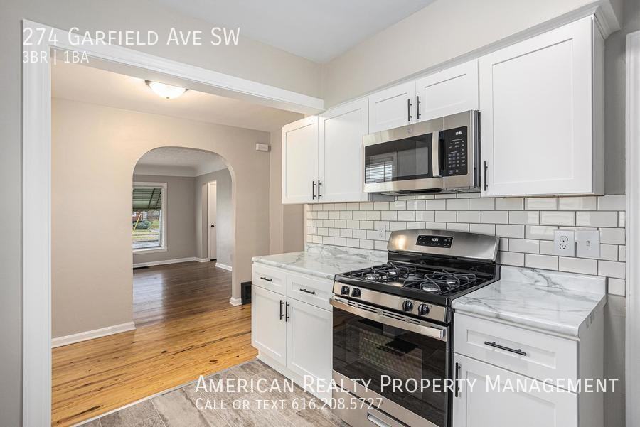274 Garfield Avenue Southwest - Photo 4 of 19