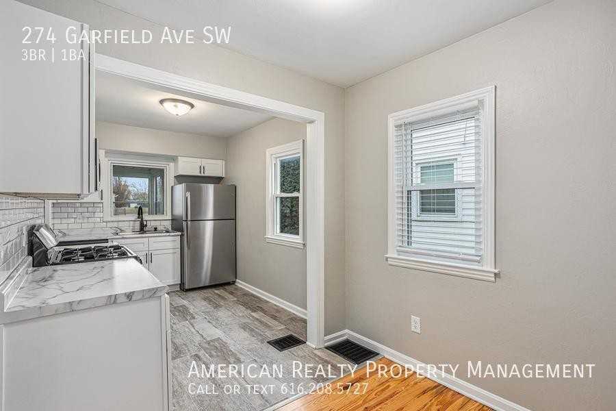 274 Garfield Avenue Southwest - Photo 5 of 19