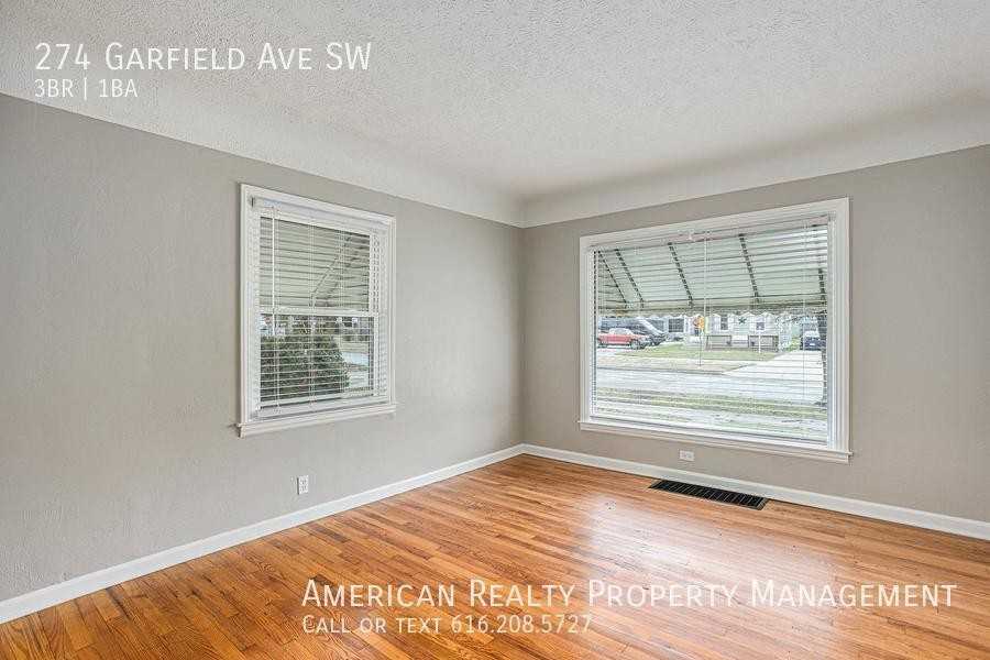 274 Garfield Avenue Southwest - Photo 7 of 19