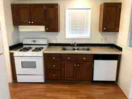 featured image of 421 N 200 W #6