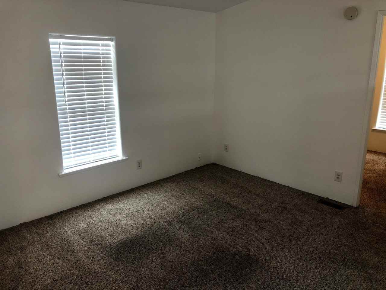 421 N 200 W #6 - Photo 5 of 11